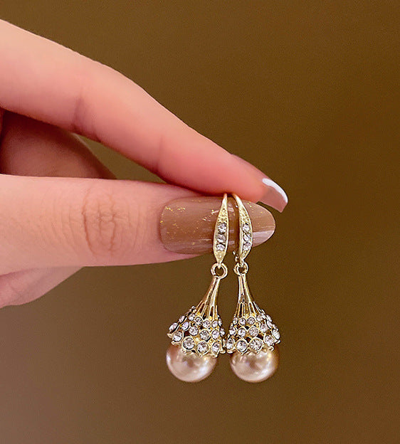E1410 - Pearl Drop Earrings