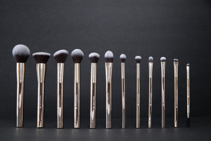 M.I.A. by Massiel Zodiac brush set