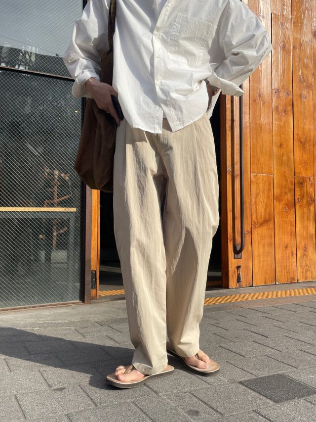 Or One-Tuck Chino Pants