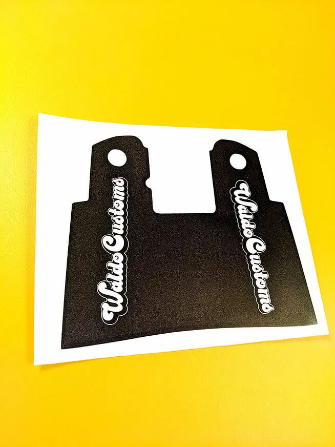 Waldo Greb Sticker, Sort Waldo Customs