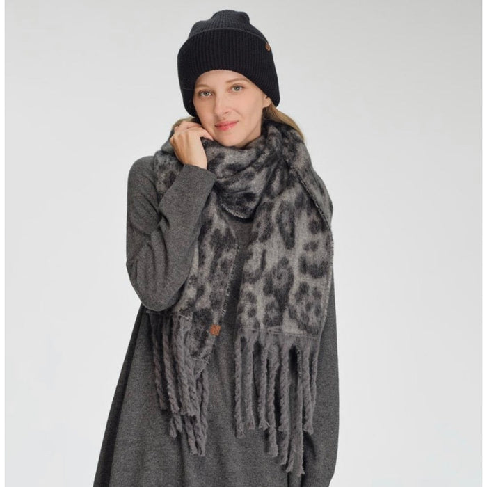 CC Brand Woven Grey Leopard Print Oblong Scarf*VERY SOFT! Cozy and long