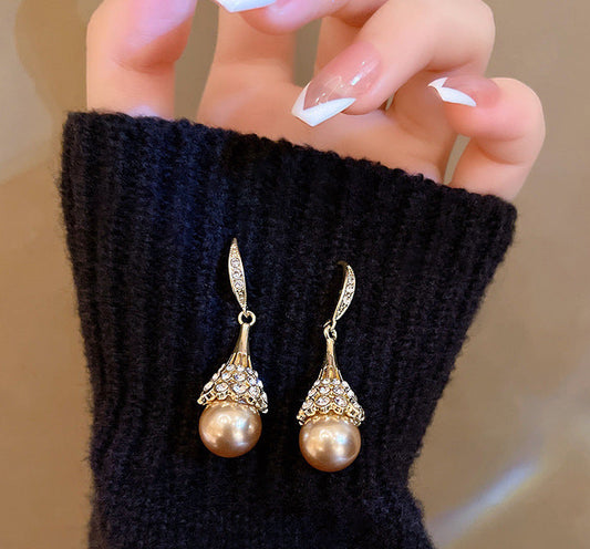 E1410 - Pearl Drop Earrings