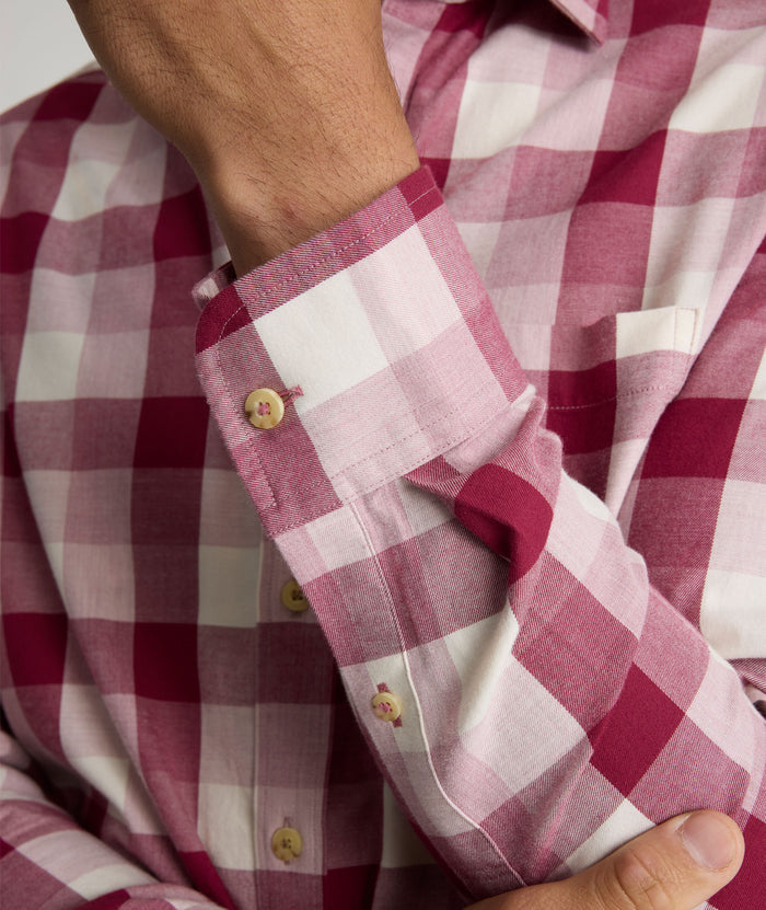 Model is wearing UNTUCKIt Greenwald Flannel in pink.