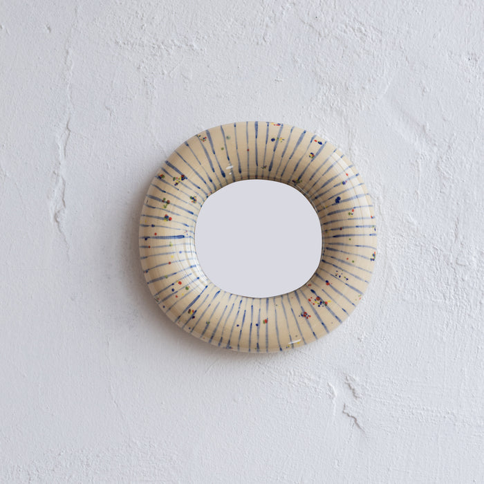 Round decorative mirror