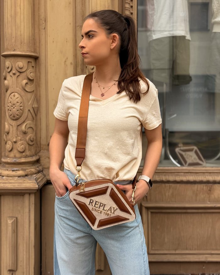 KABELKA REPLAY CROSSBODY DIAMOND S LOGEM
