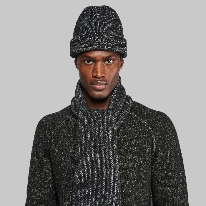 Lab-Grown Scarf. Black edition