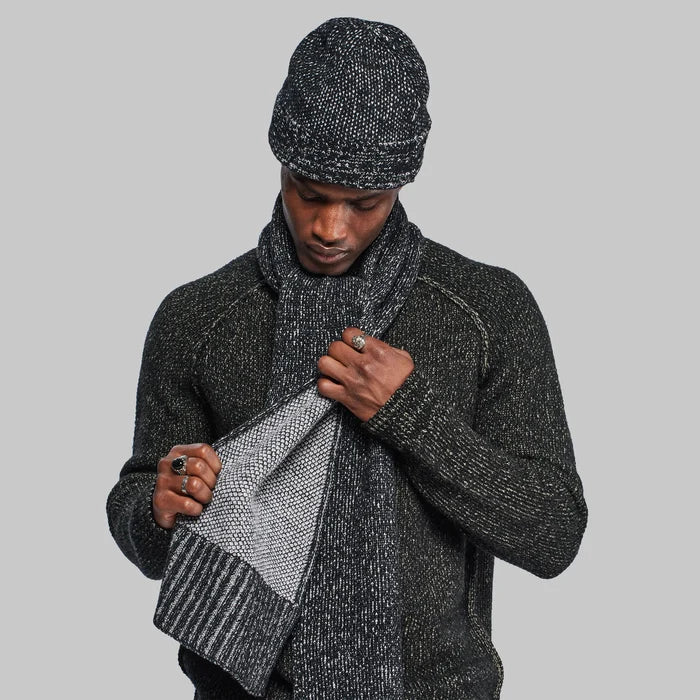 Lab-Grown Scarf. Black edition