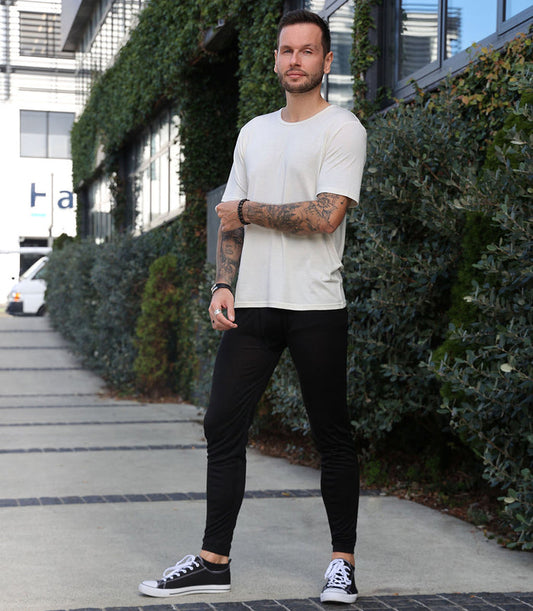 Men's Silkspun Legliner in Black & Silkspun Short Sleeved Crew in Natural White