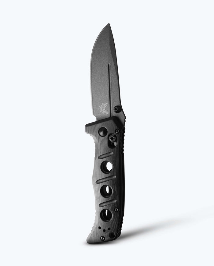 Main product image showing the knife vertically tip up