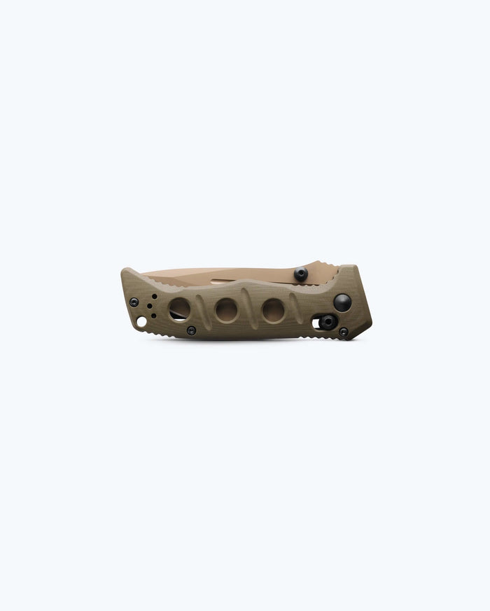 Fifth product image showing the Afront of knife closed