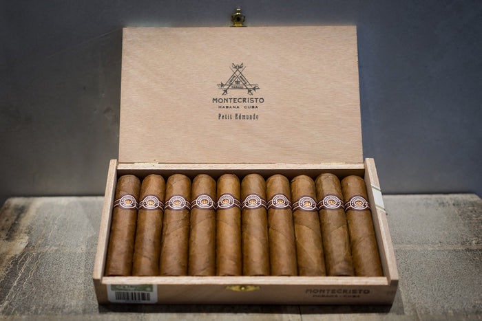 Montecristo Petit Edmundo Cigar for sale
