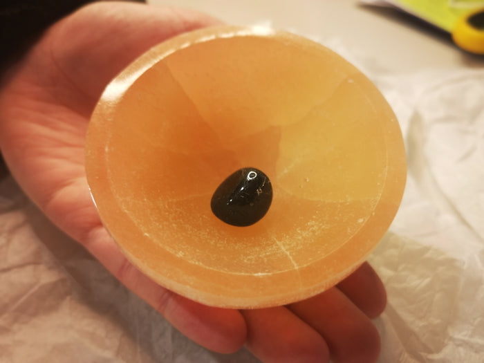 Earthstore® Peach Selenite Charging Bowl Dish