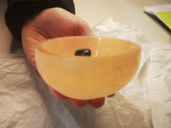 Earthstore® Peach Selenite Charging Bowl Dish
