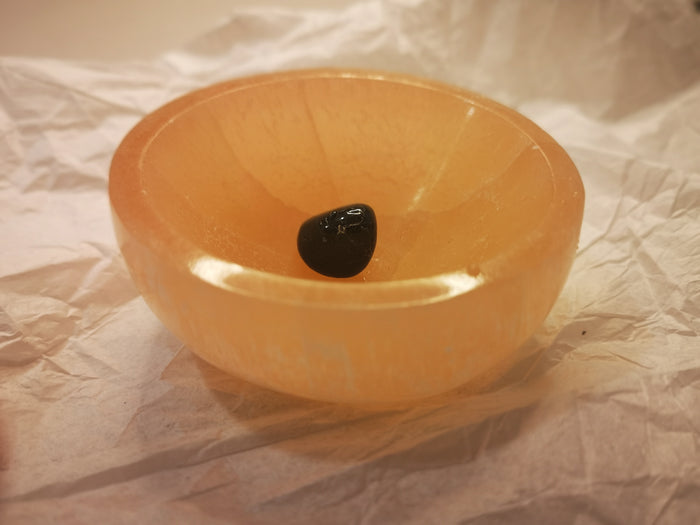 Earthstore® Peach Selenite Charging Bowl Dish