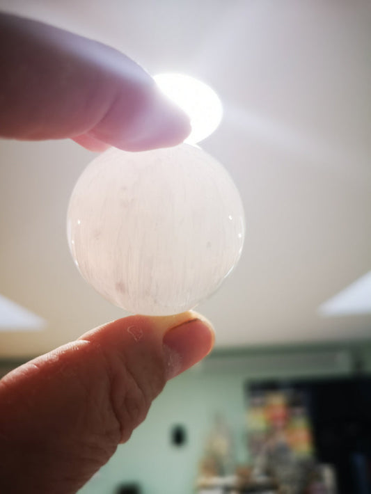 Earthstore® PURE SELENITE SPHERE- 40-45mm (85gms) Satin Spar