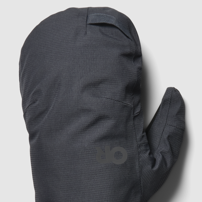 Black | E3