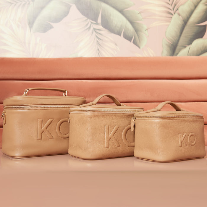 Train-Case-Collection-Size-Comparison-Camel